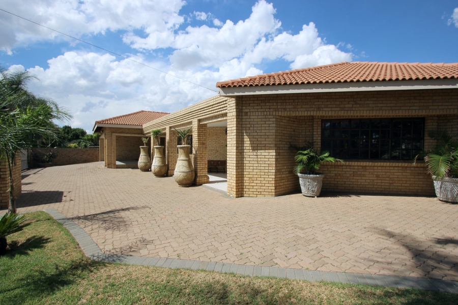 3 Bedroom Property for Sale in Jan Cillierspark Free State